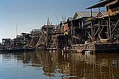 Tonle Sap - Kampong Phluk floating village - stilted houses